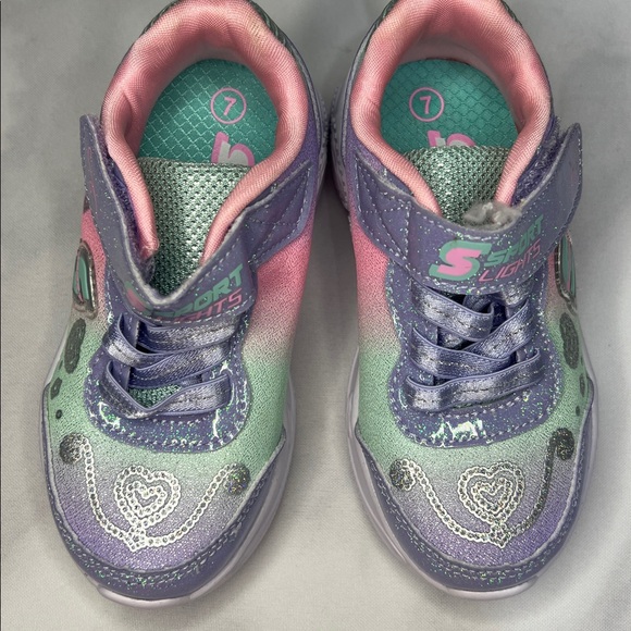 Sketchers Colorful Kids' Sneakers with Heart Design light up - Picture 1 of 6